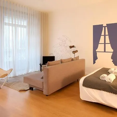 Hotel apartamentowy Guestready - Almada 15
