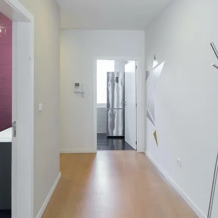 Hotel apartamentowy Guestready - Almada 15