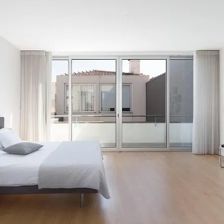 Hotel apartamentowy Guestready - Almada 15